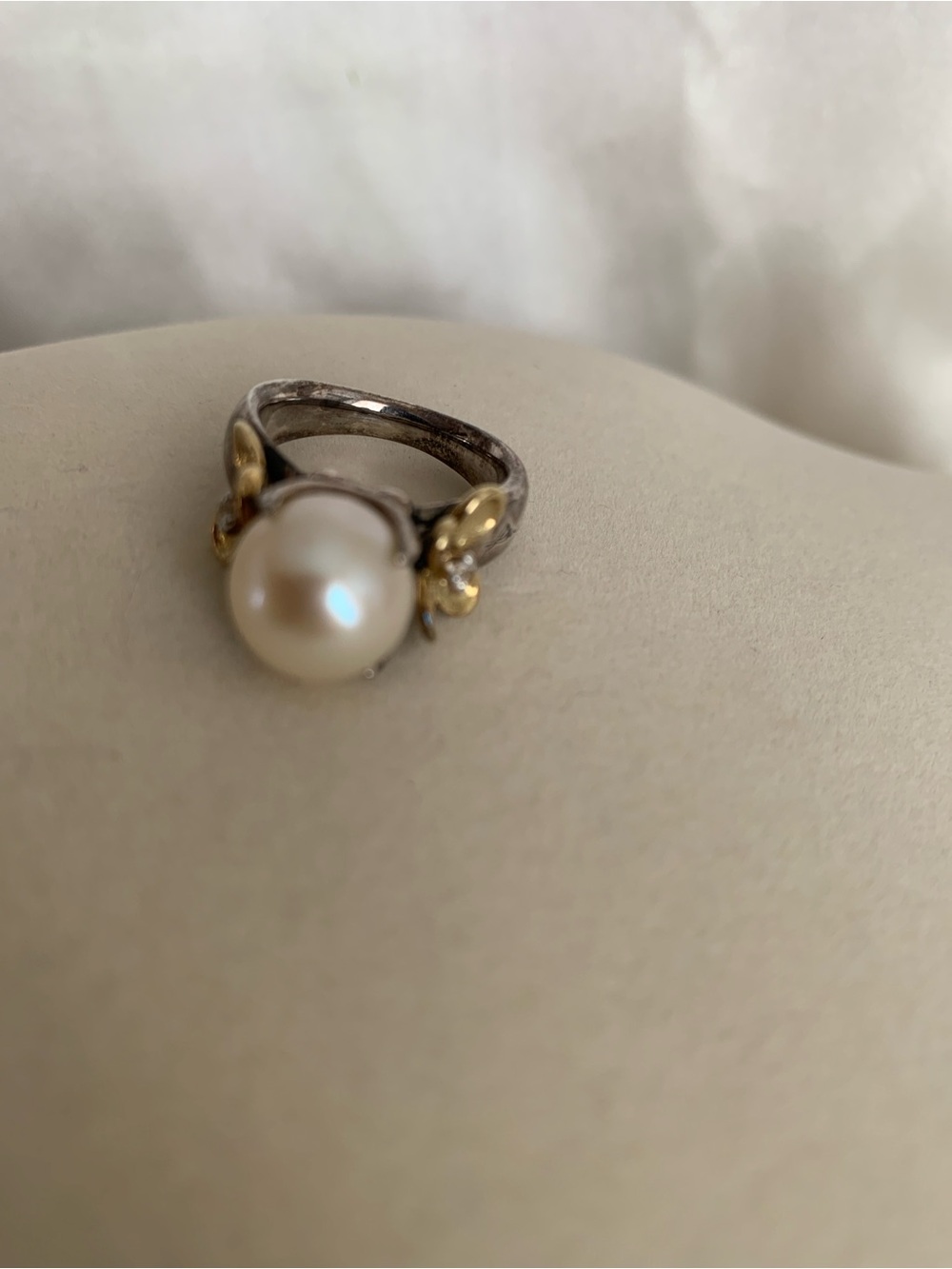 Vintage Ann King Flower Women's Ring - White Pearl,
